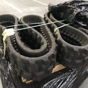 Chenille en caoutchouc JM 300*86*52.5, emboîtement précis, déplacement stable, durabilité fiable, adaptée aux petites et moyennes excavatrices - Product Image 1