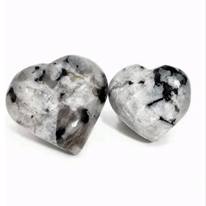 Cristal de Ópalo Dendrítico en Forma de Corazón, Paquete de 2 Piedras de Masaje Pulimentadas en Forma de Corazón Pequeño para Rejilla de Cristales, Regalo para Ella - Product Image 1
