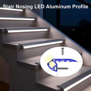 Profil <span class=keywords><strong>LED</strong></span> antidérapant pour <span class=keywords><strong>marche</strong></span> d'escalier avec éclairage intégré pour une éclairage sûr des escaliers intérieurs et des zones de <span class=keywords><strong>marche</strong></span> - Product Image 2