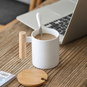 Hot bán Quà Tặng thăng hoa sứ <span class=keywords><strong>Mug</strong></span>, nắp tre chén gốm với nắp và muỗng gỗ xử lý gốm cốc cà phê <span class=keywords><strong>Mug</strong></span> - Product Image 3