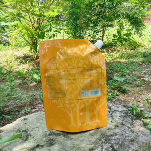 Sacs à bec de poche en PE blanc lait de qualité alimentaire personnalisés CPP anti-fuite et réutilisables pour jus boisson liquide gaufré avec thermoscellage - Product Image 4