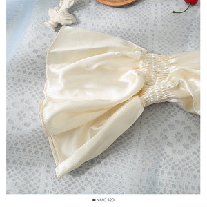 เสื้อผู้หญิงแฟชั่นฤดูร้อน แขนบานเงา ทรงหลวม สีพื้น แต่งระบาย คอตั้ง ติดกระดุมแถวเดียว - Product Image 5