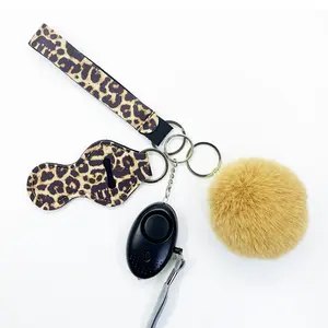 Set de Llavero de Defensa Personal para Tiktok e Instagram, con Desinfectante, Porta Brillo Labial, Alarma Sonora, Luz LED y Pompón - Set de 4 Piezas - Product Image 1
