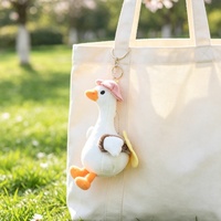 Porte-clés en peluche KM Brand, motif fleur d'oie mignonne, design anime écologique, mini-poupée gaufrée, jouet animal en peluche doux et moelleux pour sac