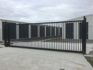 Portails coulissants résidentiels, clôture en <span class=keywords><strong>acier</strong></span>, clôture en fer forgé, barrière, <span class=keywords><strong>portail</strong></span> double battant, fournisseur d'usine avec ISO CE - Product Image 4