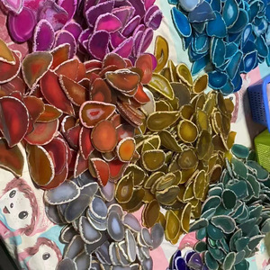 Fetta di Agata Naturale Lucidata per Feng Shui, Cristallo Colorato di Agata Geode per Creazione di Ciondoli, Pietra Preziosa Intagliata con Incisione - Product Image 5