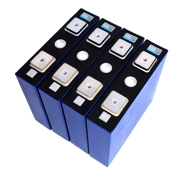 Li-ion Prismatic 3.7v 135ah Svolt Cell NCM Lithium-ion Rechargeable Battery Cell for Ev