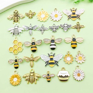 จี้โลหะผสมรูปผึ้ง ซีรีส์ Bee สำหรับทำเครื่องประดับ DIY จี้ห้อยคอสำหรับทุกเพศ รุ่น SN1009 - Product Image 1