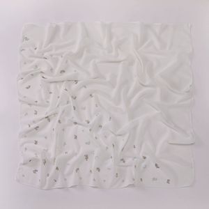 ผ้าพันคอชาติพันธุ์สี่เหลี่ยมจัตุรัสขนาดเล็ก90*90ซม. ผ้าพันคอผ้าพันศีรษะผ้าโปร่งลายเสือดาวประดับมุกใหม่ - Product Image 6