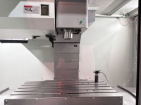 Centro de Mecanizado Vertical CNC de 3 Ejes DRC VMC1160, Alta Precisión, Husillo BT40, Cargador Automático de 24 Herramientas