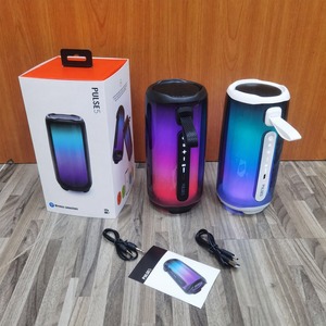 PLUSE5 Enceinte Bluetooth portable étanche à LED RGB, Boombox sans fil avec batterie rechargeable, audio stéréo pour fêtes en extérieur et à domicile - Product Image 3