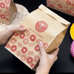Bolsas de Papel Kraft Cuadradas Ecológicas y Resistentes a la Grasa para Empacar Sándwiches, Donuts y Galletas - Product Image 6