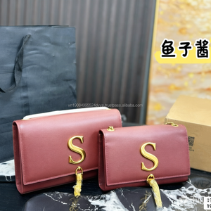 Sac à bandoulière de luxe pour femme Kate avec chaîne à pampilles, sac accordéon à pampilles et sac messager croissant à porter sous le bras - Product Image 6