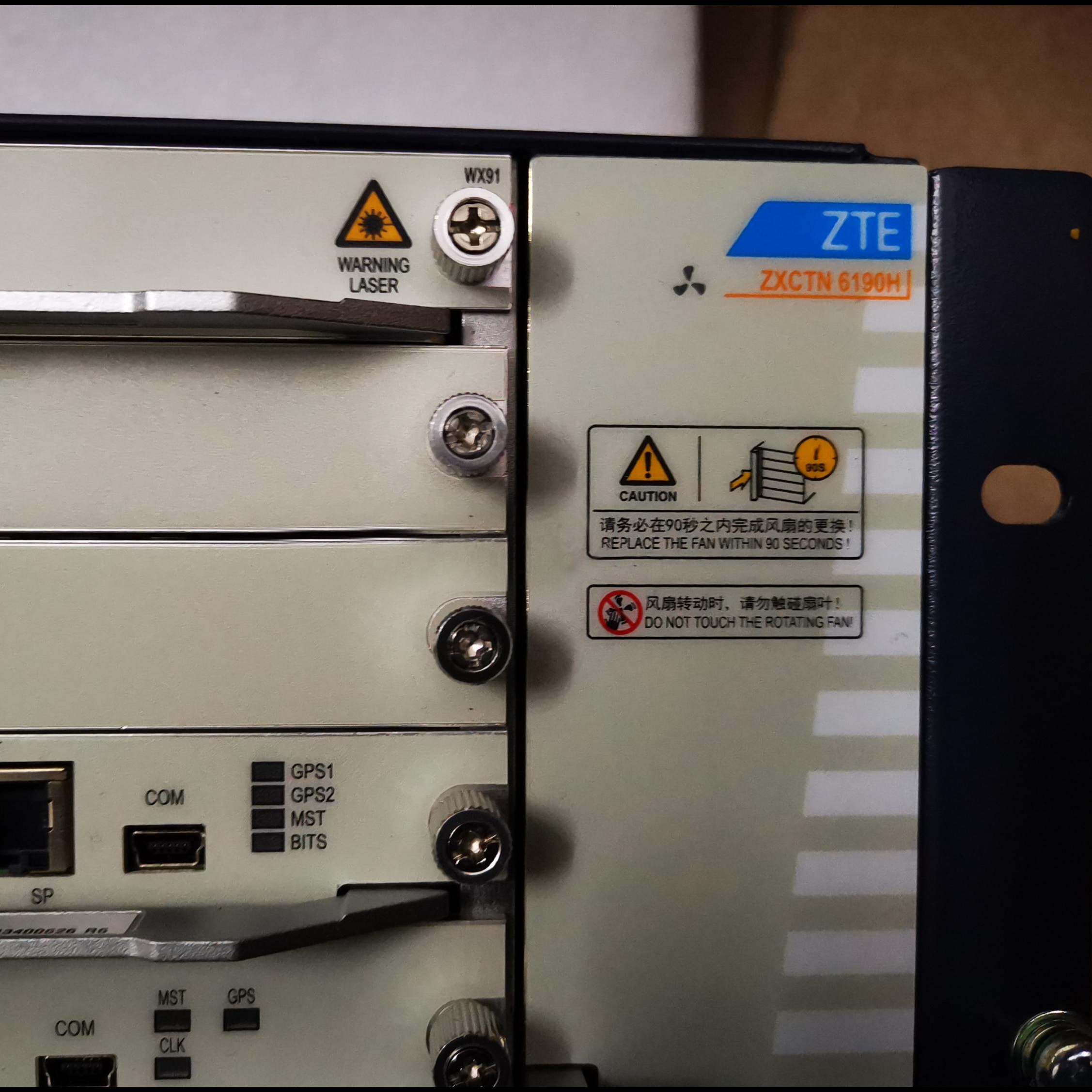 インターセプター ZXS-QDD4ZZZZ-00-AO | Infinera® | Transceivers - AddOn Networks