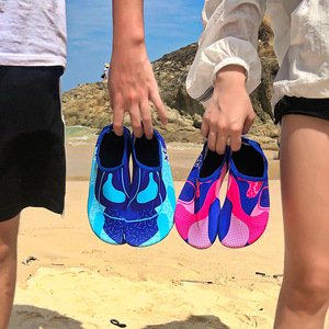 Zapatos de Agua Unisex con Punta Cerrada, Parte Superior Sintética, Suela de Goma Antideslizante, para Playa, Verano, Natación, Buceo, Senderismo - Product Image 2