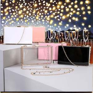 Pochette femme tendance et simple collection printemps 2025 - Product Image 2