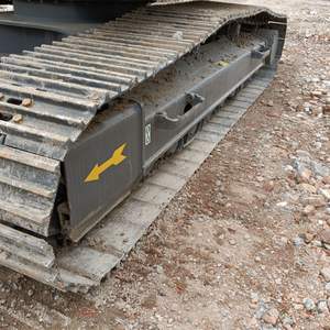 Excavatrice d'occasion haute performance Volvo EC240B de Suède Les composants principaux comprennent un moteur et une pompe - Product Image 3