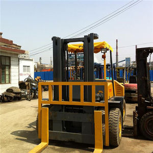 Venta Caliente de Montacargas Usados de Segunda Mano, Maquinaria de Movimiento de Tierras TCM FD80 en Venta - Product Image 2