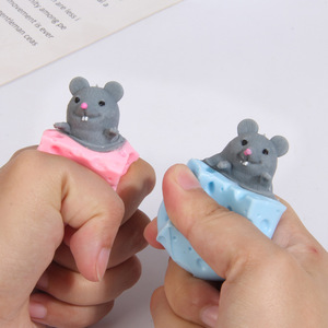 Nouveauté 2026 : Pack de jouets anti-stress amusants en TPR, souris à presser, pour enfants et adultes - Product Image 3