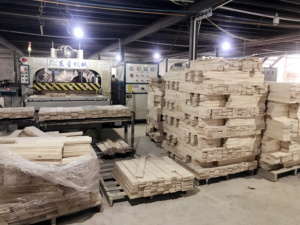 Máquina <span class=keywords><strong>de</strong></span> unión continua <span class=keywords><strong>para</strong></span> tablero <span class=keywords><strong>de</strong></span> <span class=keywords><strong>madera</strong></span> maciza, <span class=keywords><strong>madera</strong></span> contrachapada, motor <span class=keywords><strong>de</strong></span> <span class=keywords><strong>prensa</strong></span> <span class=keywords><strong>de</strong></span> junta <span class=keywords><strong>de</strong></span> dedo automático <span class=keywords><strong>de</strong></span> <span class=keywords><strong>alta</strong></span> <span class=keywords><strong>frecuencia</strong></span>, <span class=keywords><strong>prensa</strong></span> <span class=keywords><strong>de</strong></span> encolado HF - Product Image 5