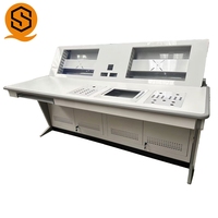 Bureau de diffusion ergonomique et moderne sur mesure avec hauteur réglable et design durable pour mobilier de studio de diffusion et de centre de contrôle
