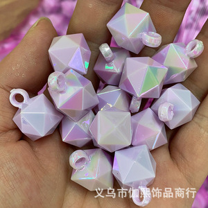 Perles pendentifs cubiques facettées couleur unie 16 mm en résine plastique plaquée UV pour bricolage, ornement de voiture fait main, accessoires de perlage - Product Image 3