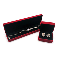 Coffret à bijoux portable carré en velours rouge de luxe EVERWIN avec taille personnalisée pour ranger les colliers, les bagues, les boucles d'oreilles et les présentoirs