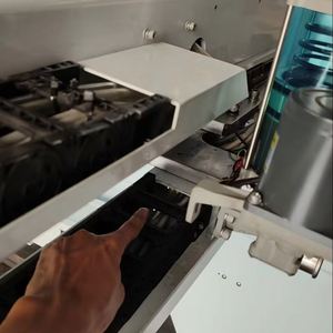 Bras de robot de moulage par injection industriel entièrement automatisé avec contrôle multi-axes, composants essentiels inclus - Product Image 3