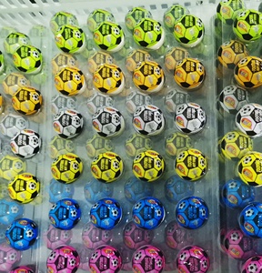 Produsen Penjualan Laris Rasa Buah Halal Bentuk Bola Besar Pola Sepak Bola Gelembung Berisi Permen dan Permen - Product Image 2