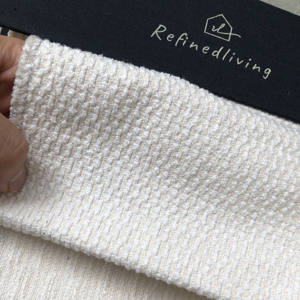 Échantillon de tissu occultant en mélange de polyester pour rideaux et cantonnières - Product Image 2