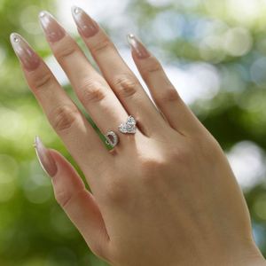 Bagues initiales Dylam D pour femmes, anneaux épais et imposants avec lettre en CZ 5A, anneau cœur d'amour, bagues ouvertes empilables pour femmes, initiales A-Z - Product Image 3