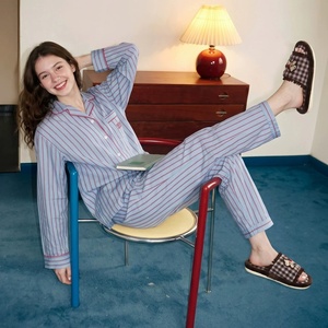 XIXITIAO 2026 Nouvelles pantoufles à motif écossais à une bride <span class=keywords><strong>pour</strong></span> femmes, mignonnes pantoufles de sol en coton avec motif <span class=keywords><strong>chien</strong></span>, antidérapantes, absorbant la transpiration, <span class=keywords><strong>pour</strong></span> la maison - Product Image 4