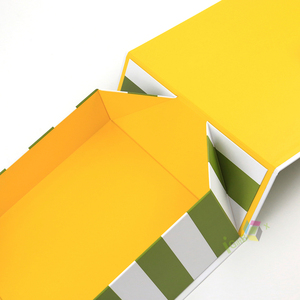 Custom Magnetic Closure Glossy Lamination Embossing Recyclable Cardboard Foldable <strong>Flat</strong> <strong>Pack</strong> <strong>Gift</strong> <strong>Boxes</strong> / Collapsible Magnetic - Product Image 5
