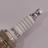 NGK Bujías de alta calidad Sistemas de motor automático originales 6511 BP5ES OEM 9091901060000 7554431 2101037070
