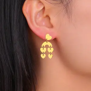 SC珠宝独特不锈钢彩虹形情人心形耳环18k电镀金色心形流苏女性耳环