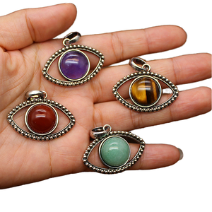Collier pendentif en cristal de fluorite naturelle vintage, design œil de diable, bijoux en pierre naturelle colorée, cristal de guérison fait main - Product Image 1