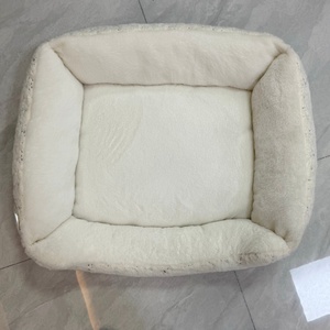 Etrip Pet Wholesale Rechthoekig Op Maat Gemaakt Luxe Ultra Zachte Pluche Hondendeken Wasbaar Comfortabel Wit Huisdierenbed voor Katten en Honden - Product Image 4