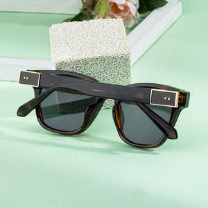 Gafas de Sol Partagas al por Mayor, Diseño de Moda, Logotipo Personalizado, Cuadradas, Fotocromáticas, Anti Luz Azul, UV400, para Hombre y Mujer - Product Image 4