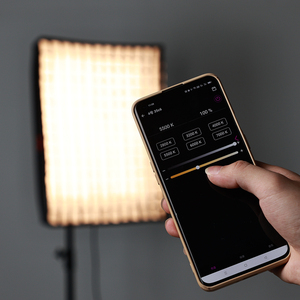 RX-18TDX III 130W 3000-5600K バイカラー CRI95 TCIL97 アプリ制御 折りたたみ式 ポータブル ソフトボックス ディフュージョン スタジオライト (スタジオ撮影用) - Product Image 4