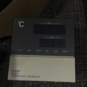 ตัวควบคุมอุณหภูมิ Omron E5AX 240 โวลต์ สำหรับระบบอัตโนมัติในอุตสาหกรรม - Product Image 5