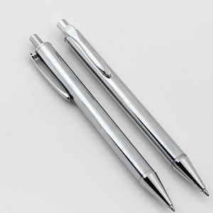 Bolígrafo de Metal Plateado Personalizado al por Mayor, Bolígrafo con Logotipo de 1.0 mm con Función de Presión para Promociones - Product Image 3