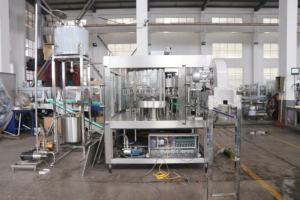 เครื่องบรรจุน้ำผลไม้อัตโนมัติสายการผลิตที่สมบูรณ์สำหรับน้ำมะนาวแอปเปิ้ลส้มมะม่วงธรรมชาติปริมาณ500มล. - Product Image 6