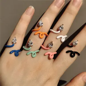 New Arrival Colorful Resin Crystal Snake Animal Adjustable Ring Irregular Geometric Twisted Enamel Rings for Women Party Jewelry