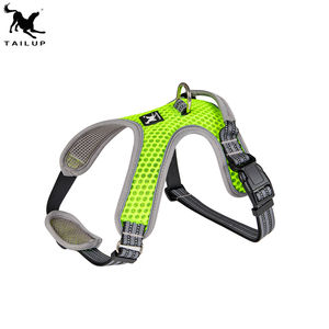 テールアップスポーツスタイルソフトハーネス犬用通気性安全メッシュ反射性クイックリリース機能ネックパディングネバーチョーク - Product Image 5