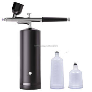 Kit d'aérographe polyvalent en cuivre avec compresseur d'air pour les maquilleurs, les décorateurs de gâteaux, les artistes de nail art, les peintres de modèles et les amateurs de loisirs créatifs - Product Image 1