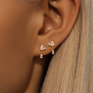ROXI - Aretes Minimalistas al por Mayor de Plata de Ley S925 con Tres Gotas de Agua Geométricas y Circonita 5A para Mujeres y Niñas - Product Image 6