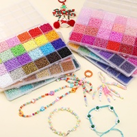 Boîte de 24 compartiments de perles de verre colorées pour la création de bijoux, accessoires faits main, matériaux pour bagues et bracelets.