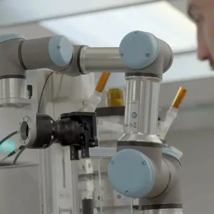 Robot collaboratif ultra-léger UR3e, charge utile 3 kg, bras robotique industriel adapté aux espaces de travail étroits et aux opérations de préhension - Product Image 5