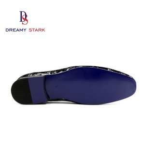 Chaussures habillées Oxford de luxe pour hommes, faites à la main, vintage, de haute qualité, durables, en tissu à motif spécial, confortables, à enfiler, personnalisables - Product Image 2
