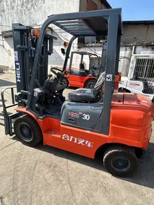 מלגזה הלי 3 טון עם מנוע בעירה פנימית, קיבולת העמסה 3000 ק\"ג, מותג מוביל - Product Image 2